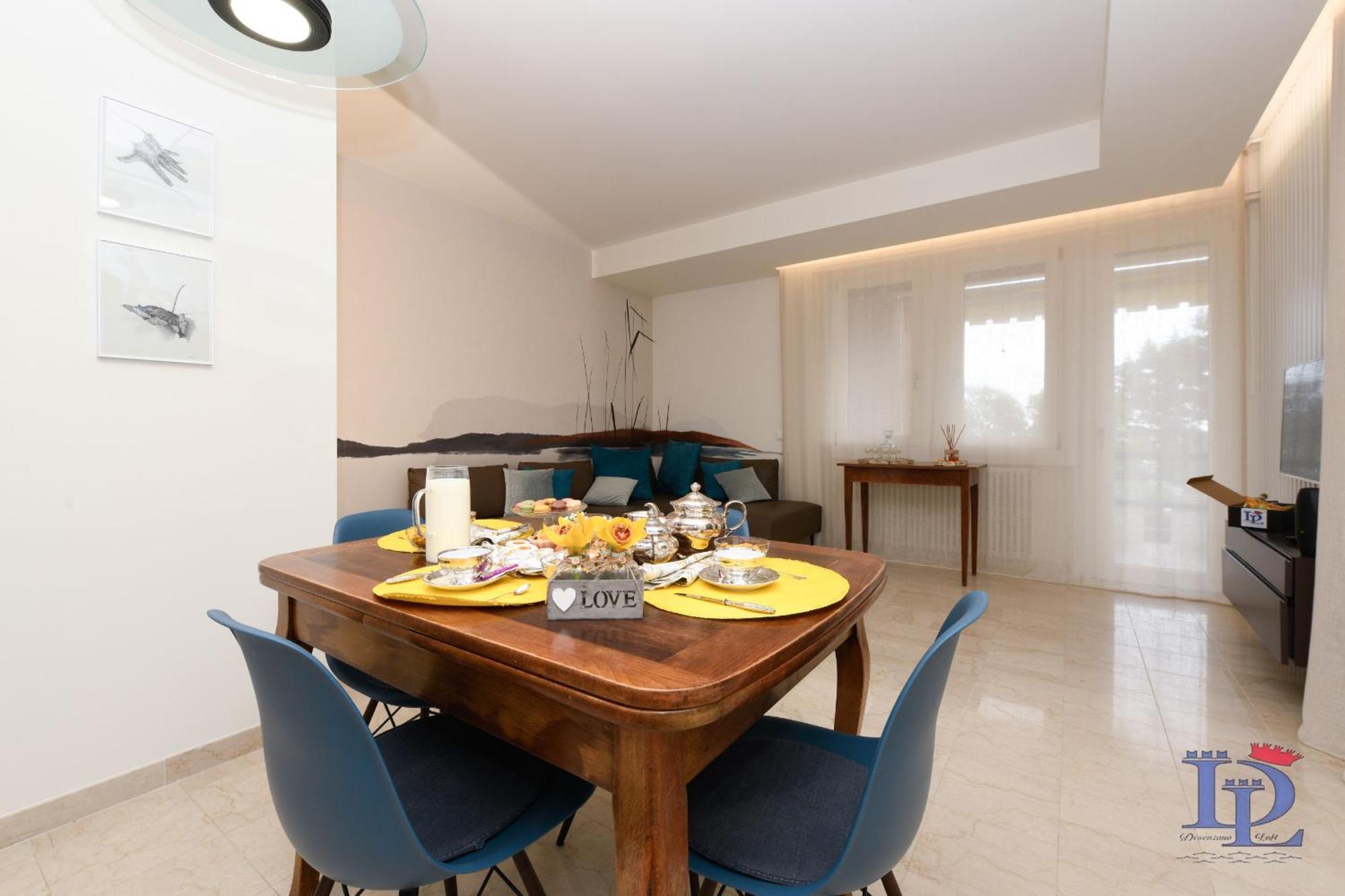 Desenzanoloft Official Partner Marriott Homes & Villas - Imperium デセンツァーノ・デル・ガルダ エクステリア 写真